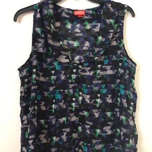 Kirna Zabete blouse short sleeve. Fun pattern